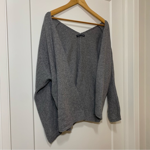 BRANDY MELVILLE - Shrug Cardigan - Knit - Grey - Women’s O/S - Picture 4 of 8